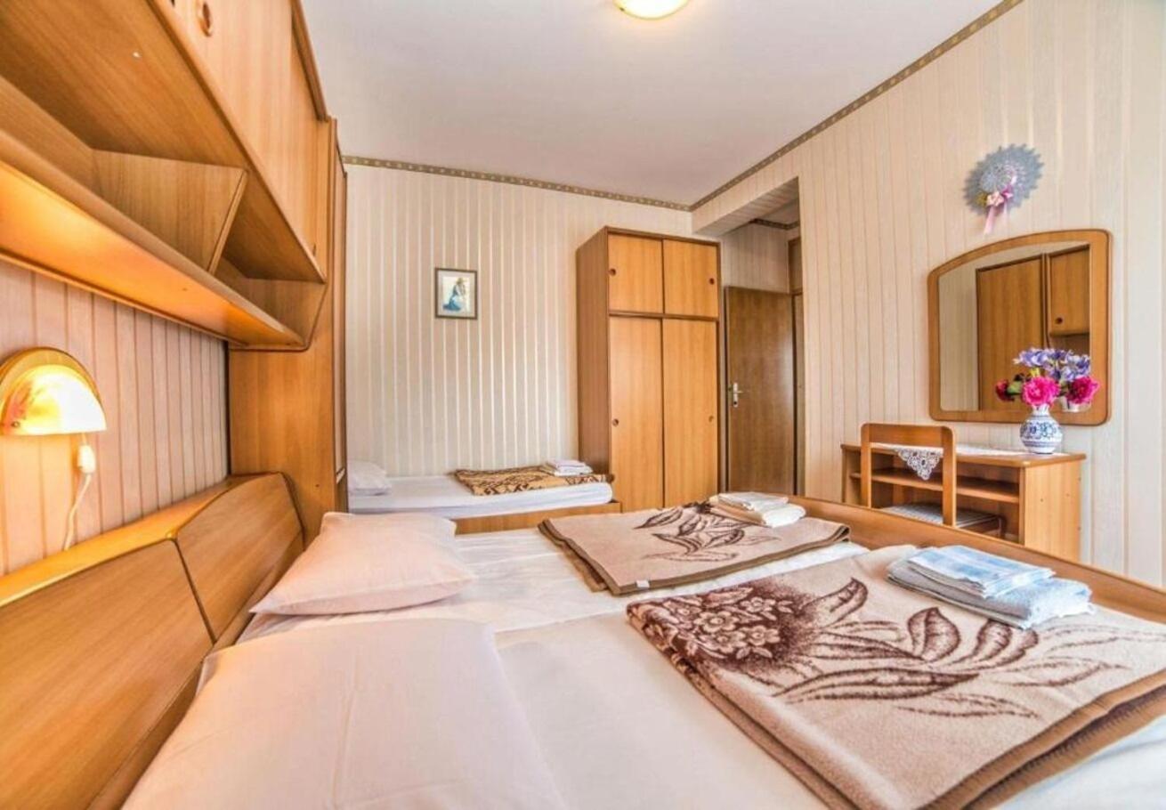 Apartments Dusa Banjol Eksteriør bilde